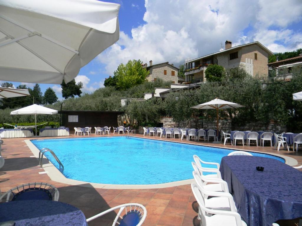 Hotel La Terrazza Restaurant & Spa Assisi Exterior foto